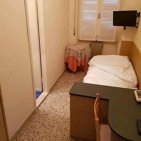 Hotel San Faustino Torri Del Benaco Buitenkant foto