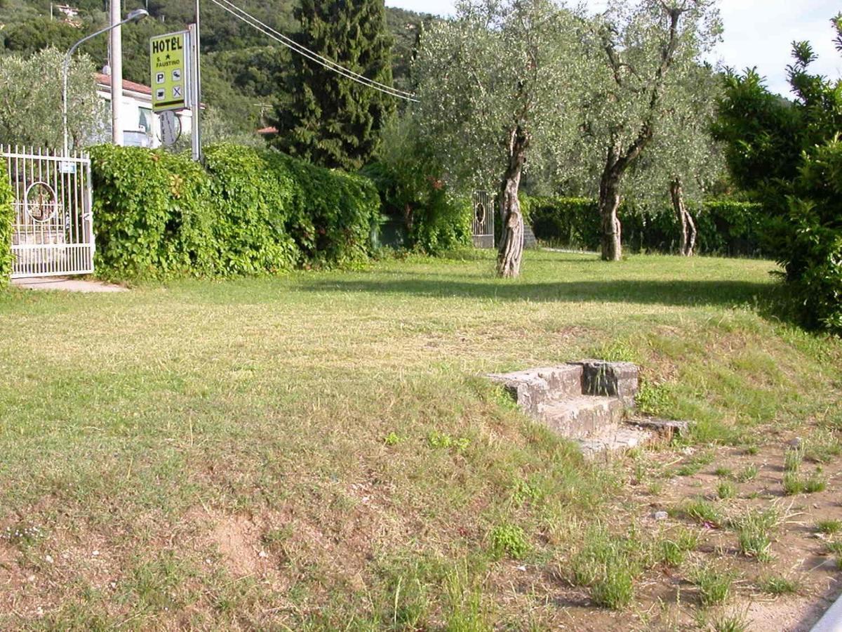 Hotel San Faustino Torri Del Benaco Buitenkant foto