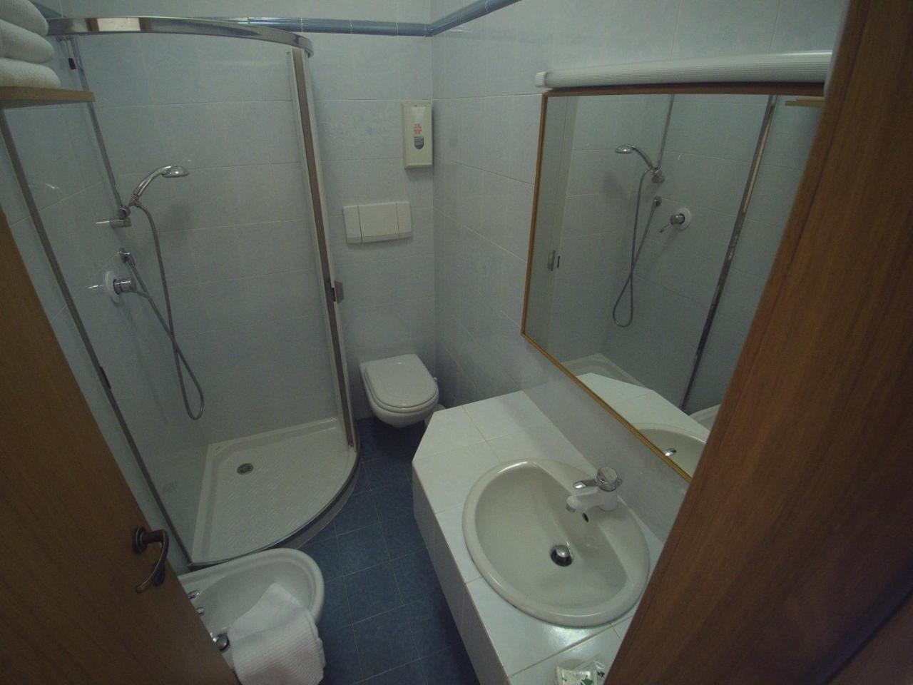 Hotel San Faustino Torri Del Benaco Buitenkant foto